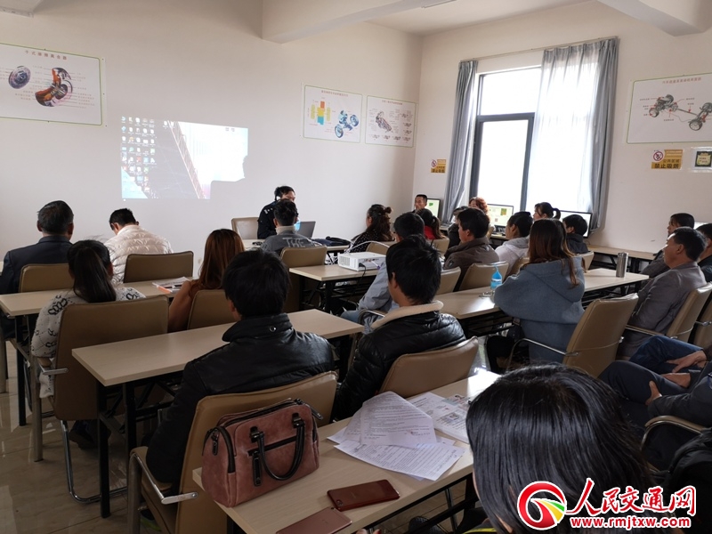 ��һ܇һ�n�á� �������������Y(ji��)�ϒߺڳ����v�����M(j��n)������ͨ�M(j��n)�{У���傀(g��)һ�����(d��ng)