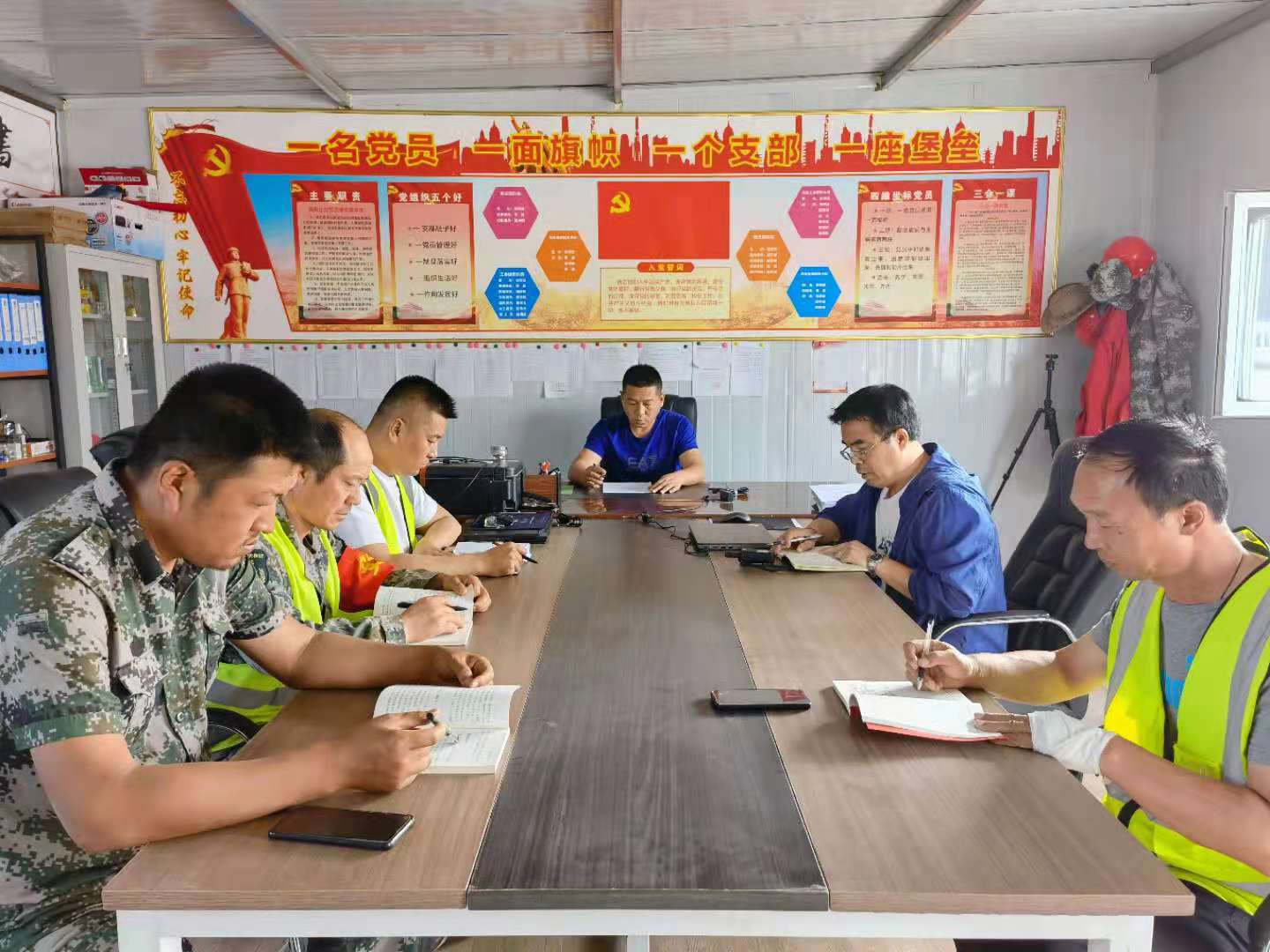 �W(xu��)��(x��)����(sh��)ӛ��Ҫ���¾��������мtɫ�������ۊ^�M(j��n)����